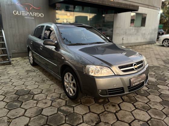 CHEVROLET ASTRA 2.0 MPFI ADVANTAGE 8V FLEX 4P MANUAL CHEVROLET ASTRA 2.0 MPFI ADVANTAGE 8V FLEX 4P MANUAL